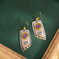 Brincos Pendentes Vintage Boémios em Metal Gravado – Para Piercing na Cartilagem