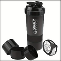 Garrafa shaker com recipiente para proteína em pó de 2 níveis, ideal para esportes, academia e fitness.