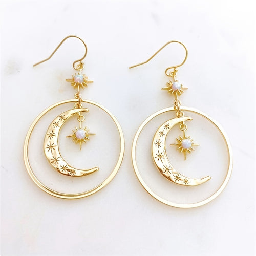 Brincos Boho Chic Pedra da Lua Dourada – Lua Crescente com Estrelas para Festas
